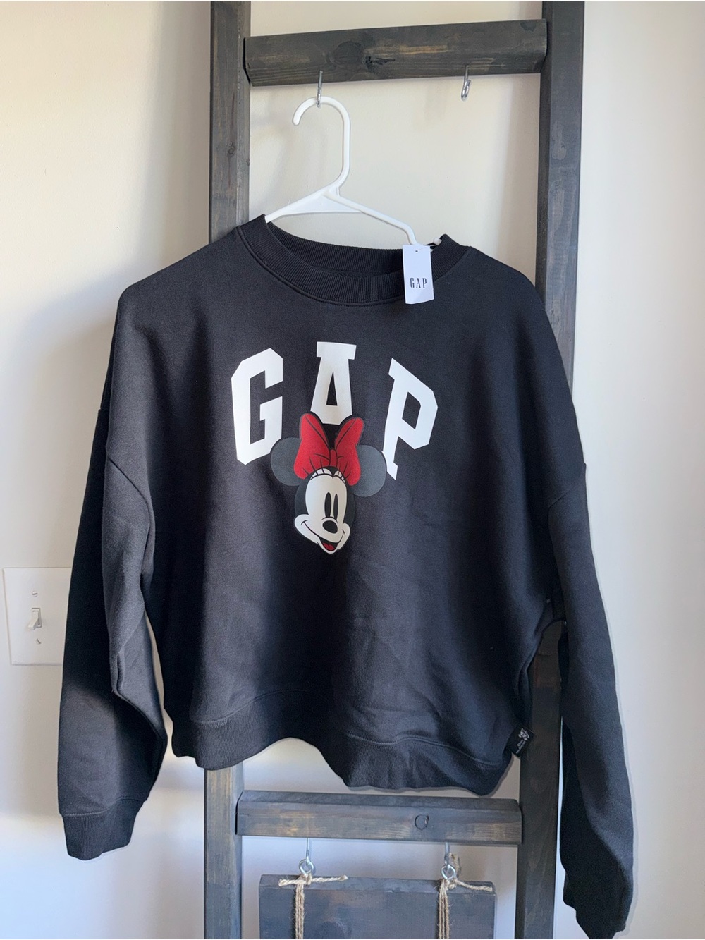 NWT GAP x Disney Minnie Mouse Black Crewneck Sweatshirt